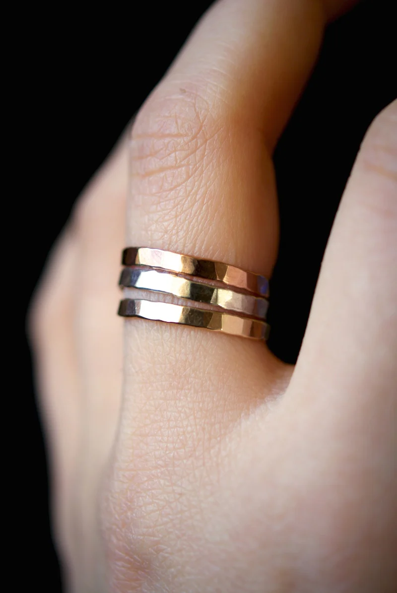 EXTRA THICK HAMMERED RING - Image 7