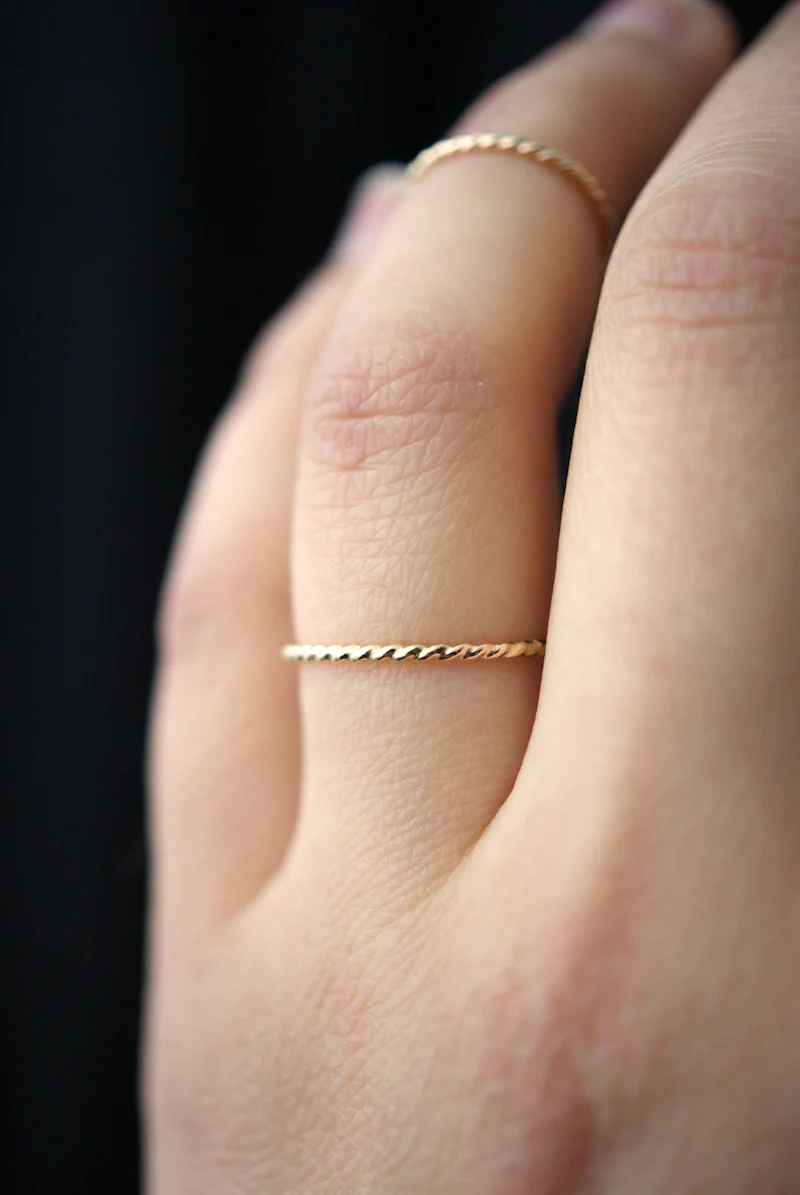 THICK TWISTED STACKING RING - Image 4