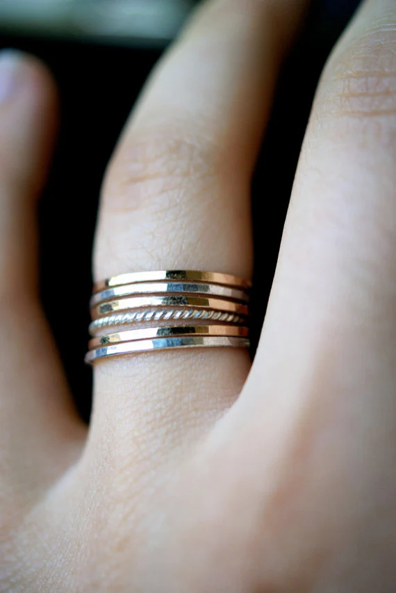 TWISTED THIN STACKING RING - Image 5