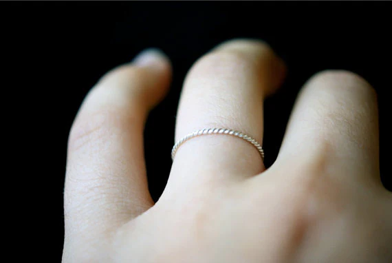TWISTED THIN STACKING RING - Image 6