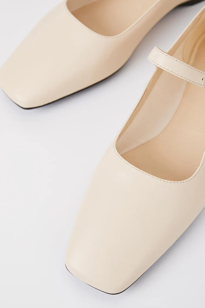 DELIA MARY JANE - Image 4